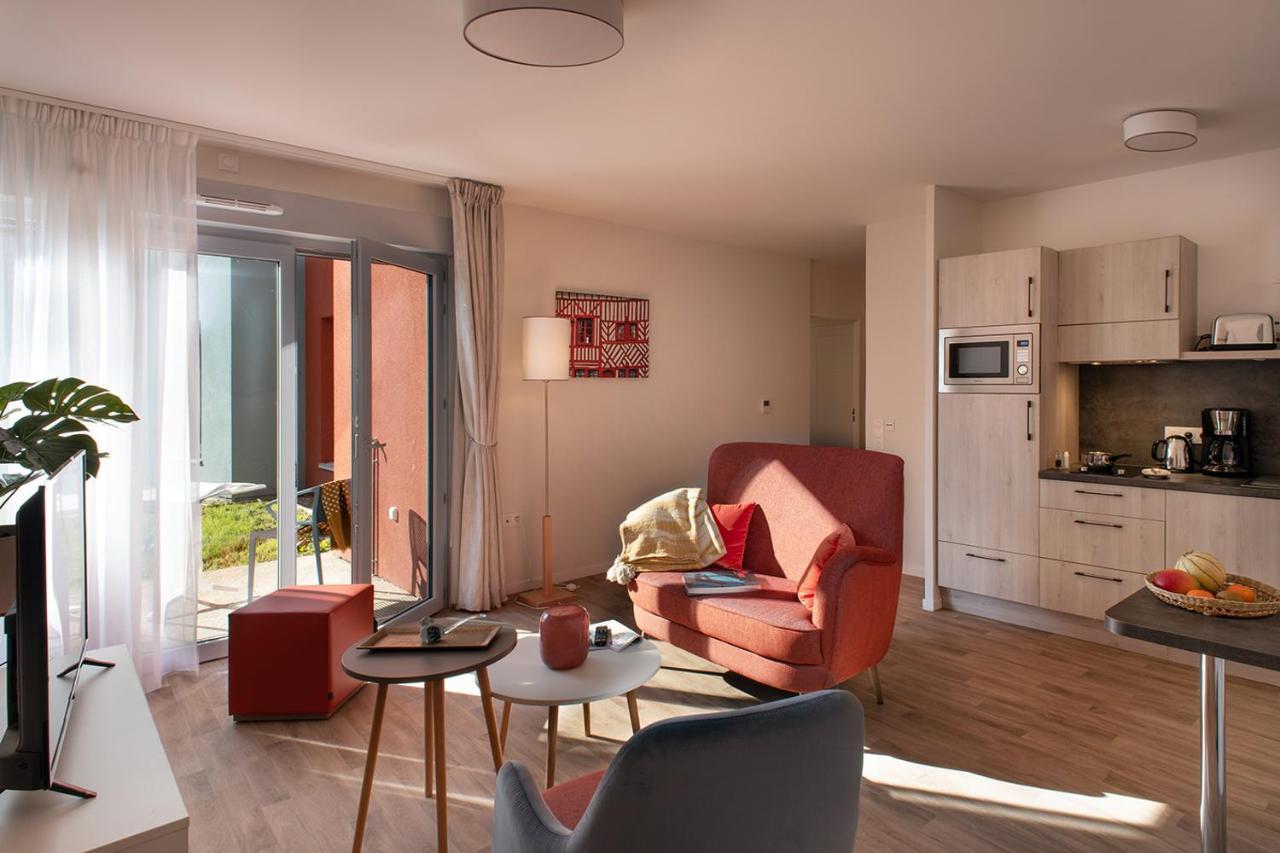 Domitys La Roze De Seine Aparthotel Saint-Aubin-lès-Elbeuf Exteriör bild